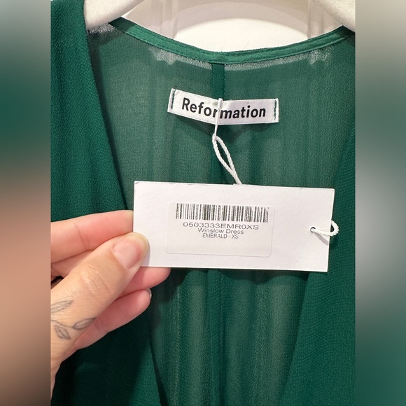 NWT Reformation | Winslow Wrap Dress in Emerald | Size: XS - Picture 9 of 16